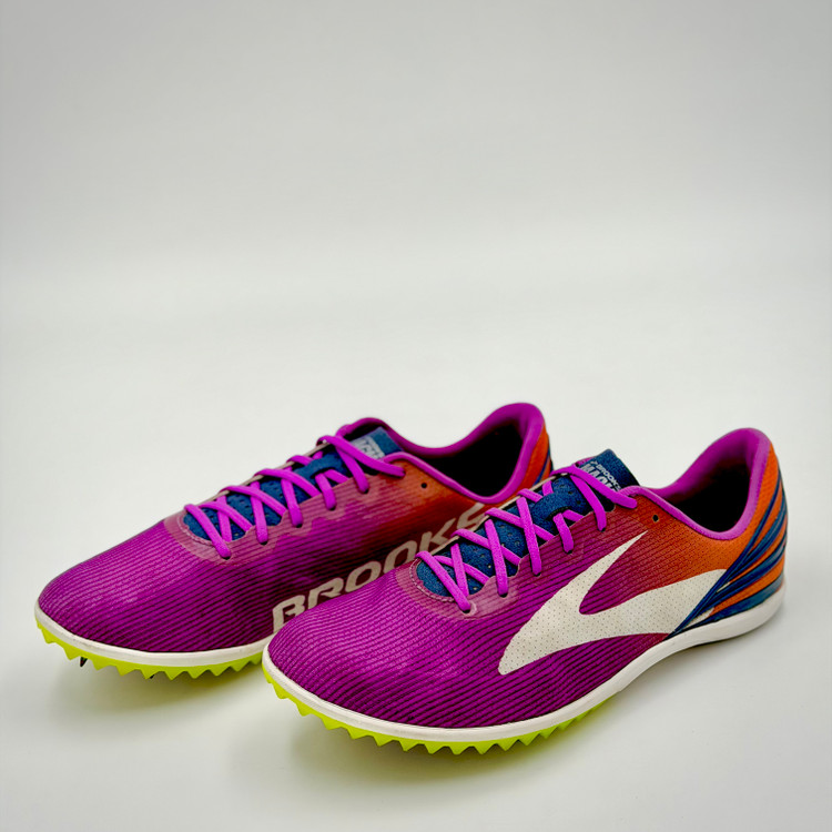 میخی نیمه استقامت brooks mach 17