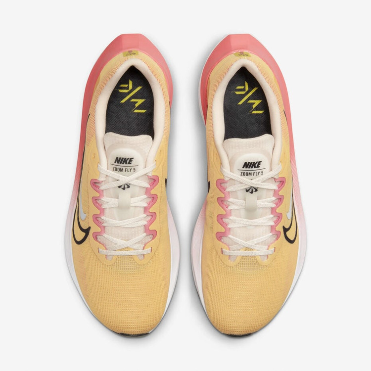 رانینگ نایک zoom fly 5