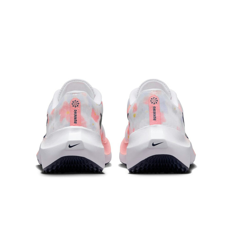 رانینگ نایک zoom fly 5