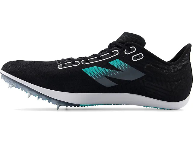 New Balance FuelCell MD500 v9
